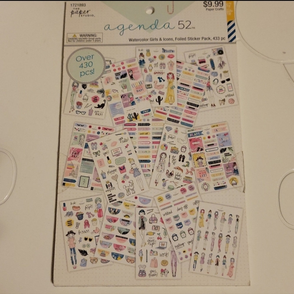 The Paper Studio - Agenda 52 - Watercolor Girls & Icons (foiled)